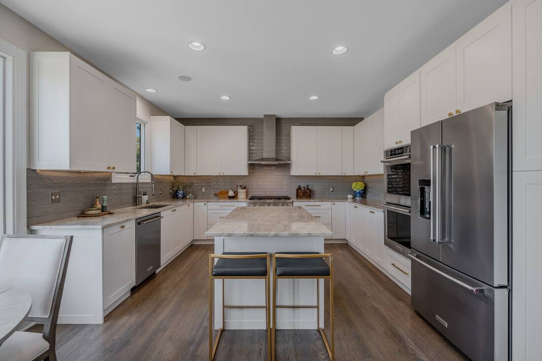 Kitchen, Shaker cabinetry