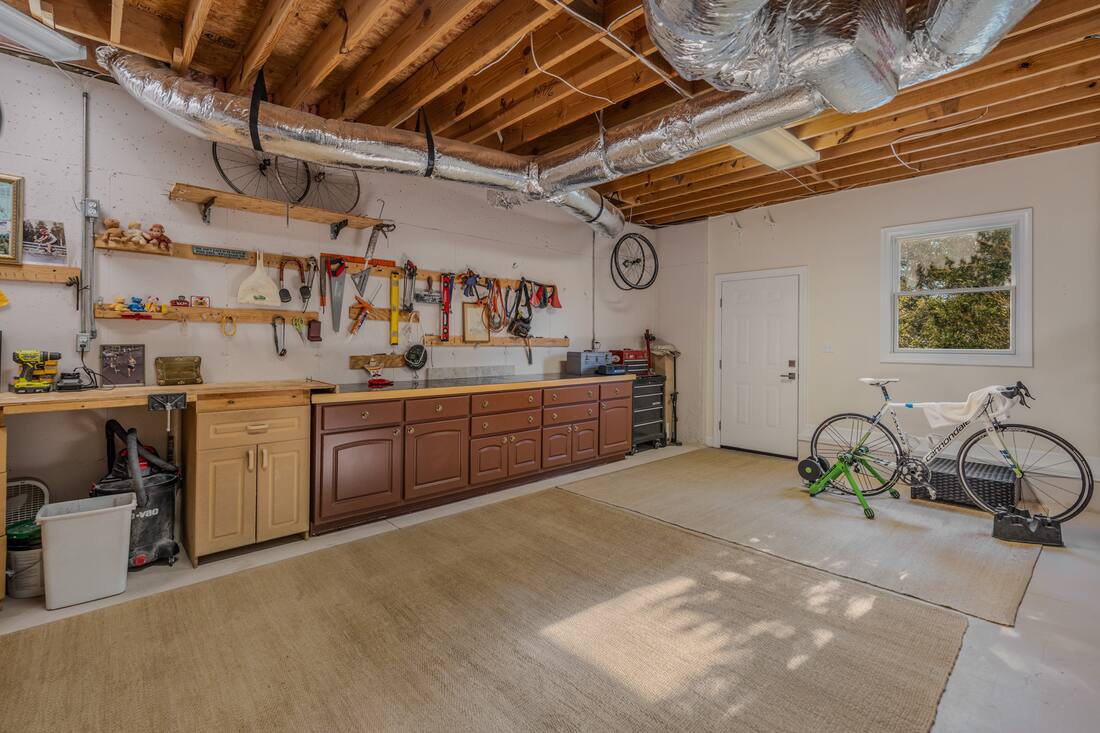 Workshop with built-in benches